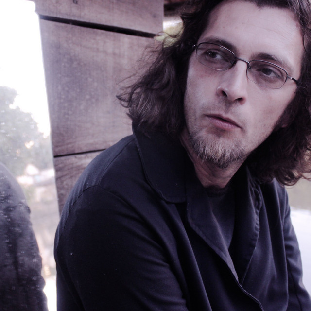 Petrônio e as Criaturas – “Encurralados”