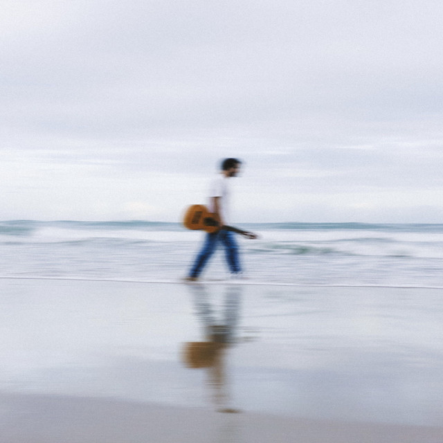 Cauê Castro – “Por Mais Dias de Céu Azul”