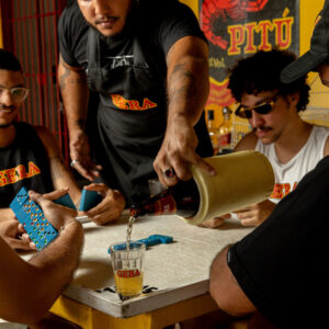 O Quartinho e HoodBob – “Feiticeira”
