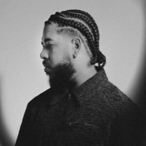IVYSON – “Azul Piscina”