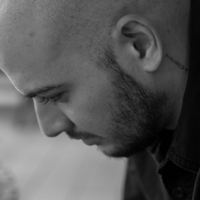 Rapha Costa – “Love Is The Only Answer – Mesmo Sentimento, Nova Batida (Alternativa)”